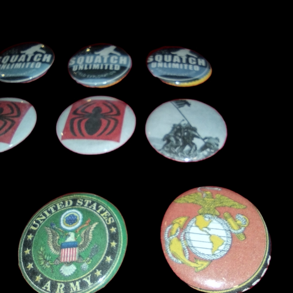 Twelve Assorted Themes One Inch Buttons - Picture 8 of 9
